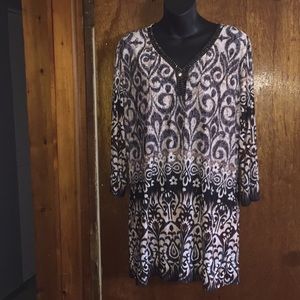 Christopher & Banks Tops - Women’s top Christopher & Banks Tops - Women’s top